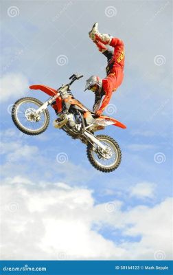  Infinite Air! A High-Flying Journey Through Freestyle Motocross Mayhem!